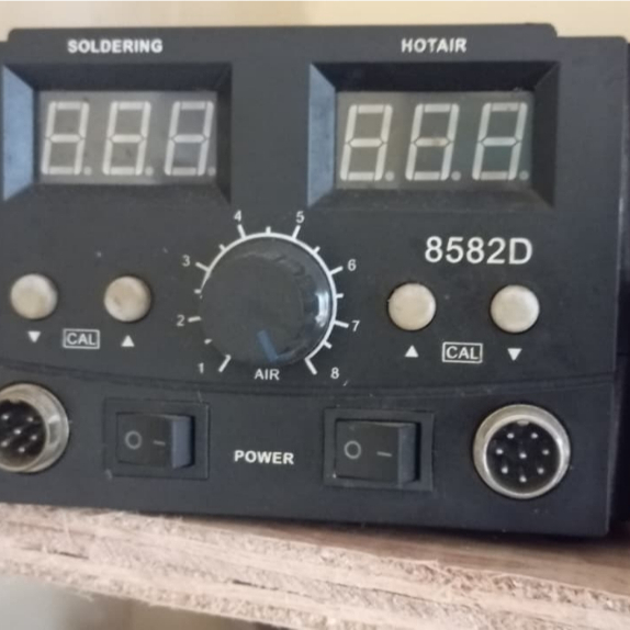 SOLDER BLOWER STATION 8582D