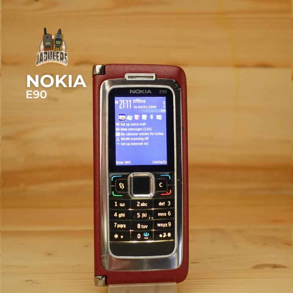 Nokia E90 Communicator - Red