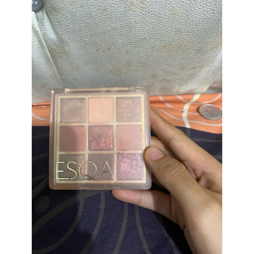 esqa eyeshadow
