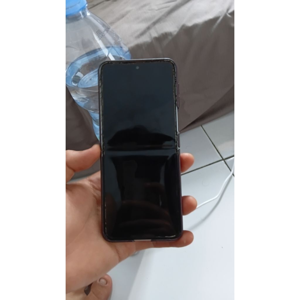 samsung z flip 5 minus