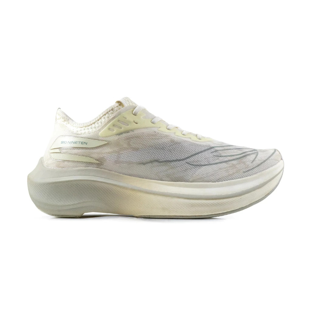 910 Nineten HAZE VELOCE Sepatu Lari - HAZE VELOCE PUTIH GADING ABU 910Nineten Original