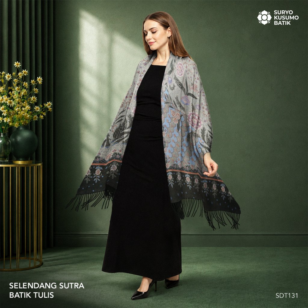 Suryo Kusumo Batik - Kain Selendang Batik Tulis Sutra Wanita  SLD5