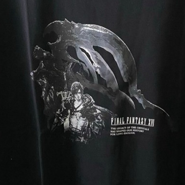 (69x56cm tanpa ditarik) kaos uniqlo UT Final Fantasy t shirt