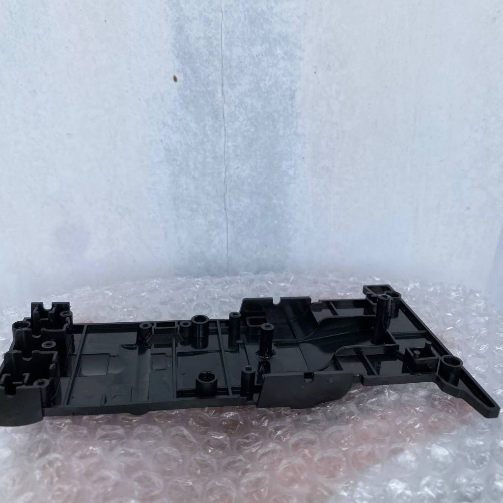 Sasis Part Bawah Base Plate RC Dump Truck Yigong 9 Channel Bahan Plastik Kuat
