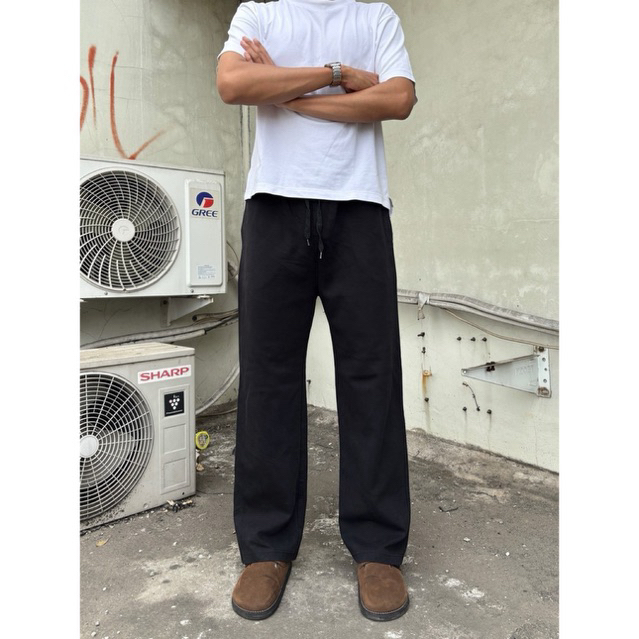 Franken Mono Loose Sweatpants Hitam Vintage