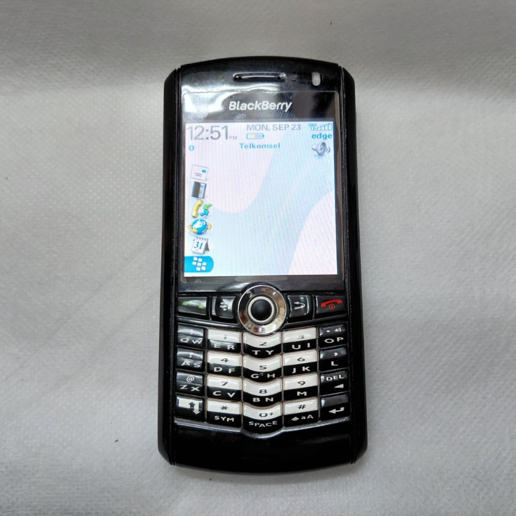 Hape Jadul Blackberry Pearl 8100 Mulus Normal BBN002 Signal Anti Begal Kolektor Item