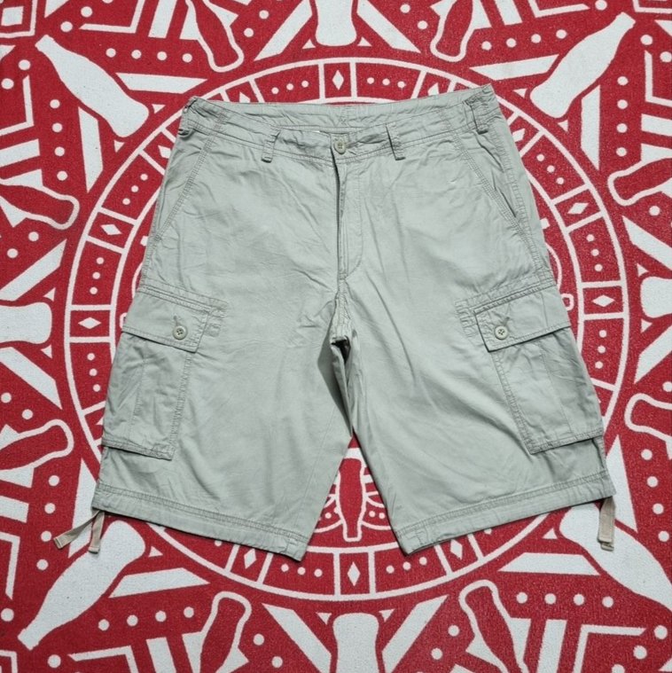 Uniqlo Cargo pants celana pendek pria