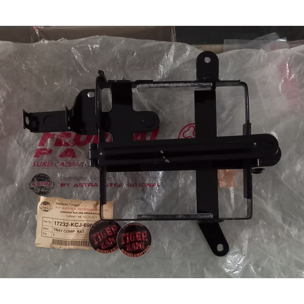 Bracket braket pangkon dudukan aki acu accu battery original tiger lawas lama tilas tilam ASTRA INTE