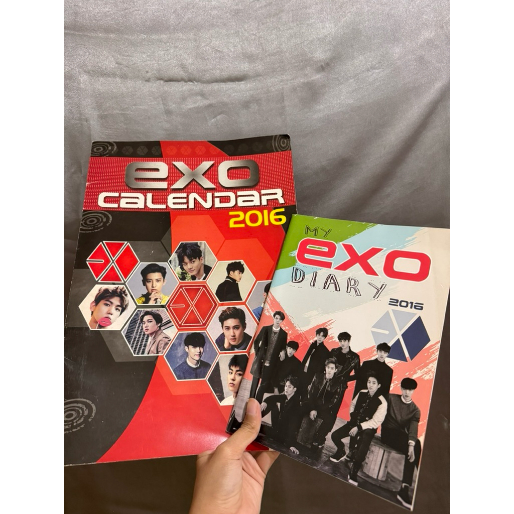 

Preloved Exo Calender 2016 + Bonus diary book
