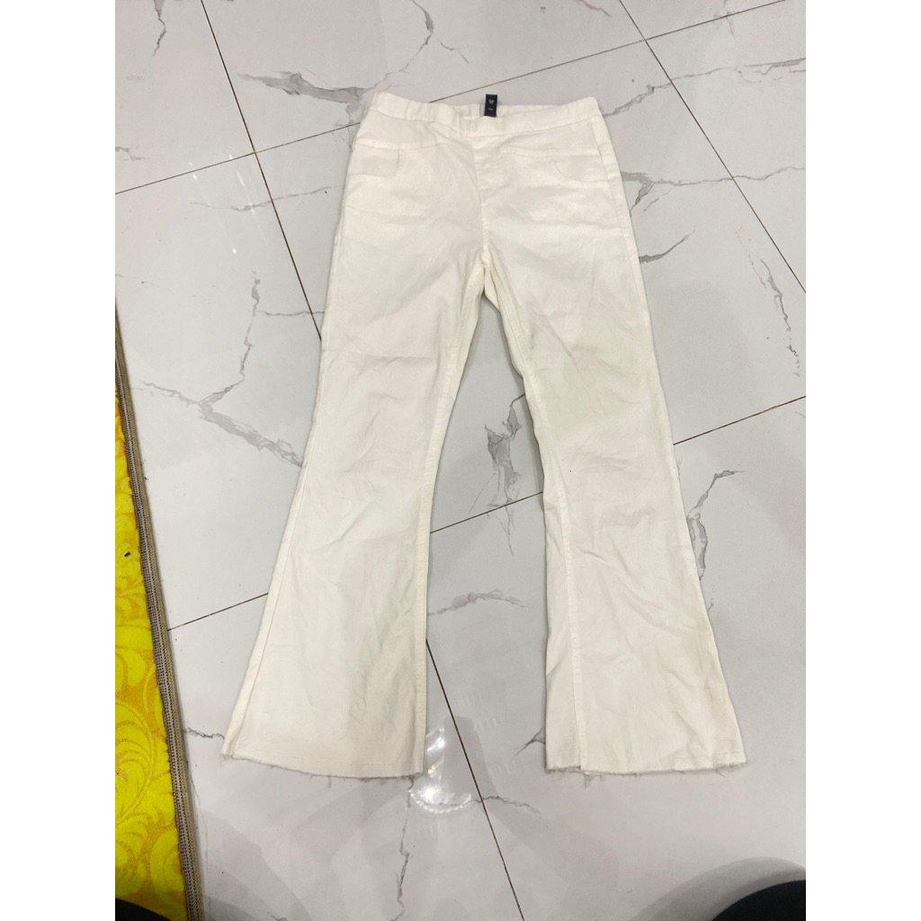 CB jeans Yi.Dian size 28-29 white