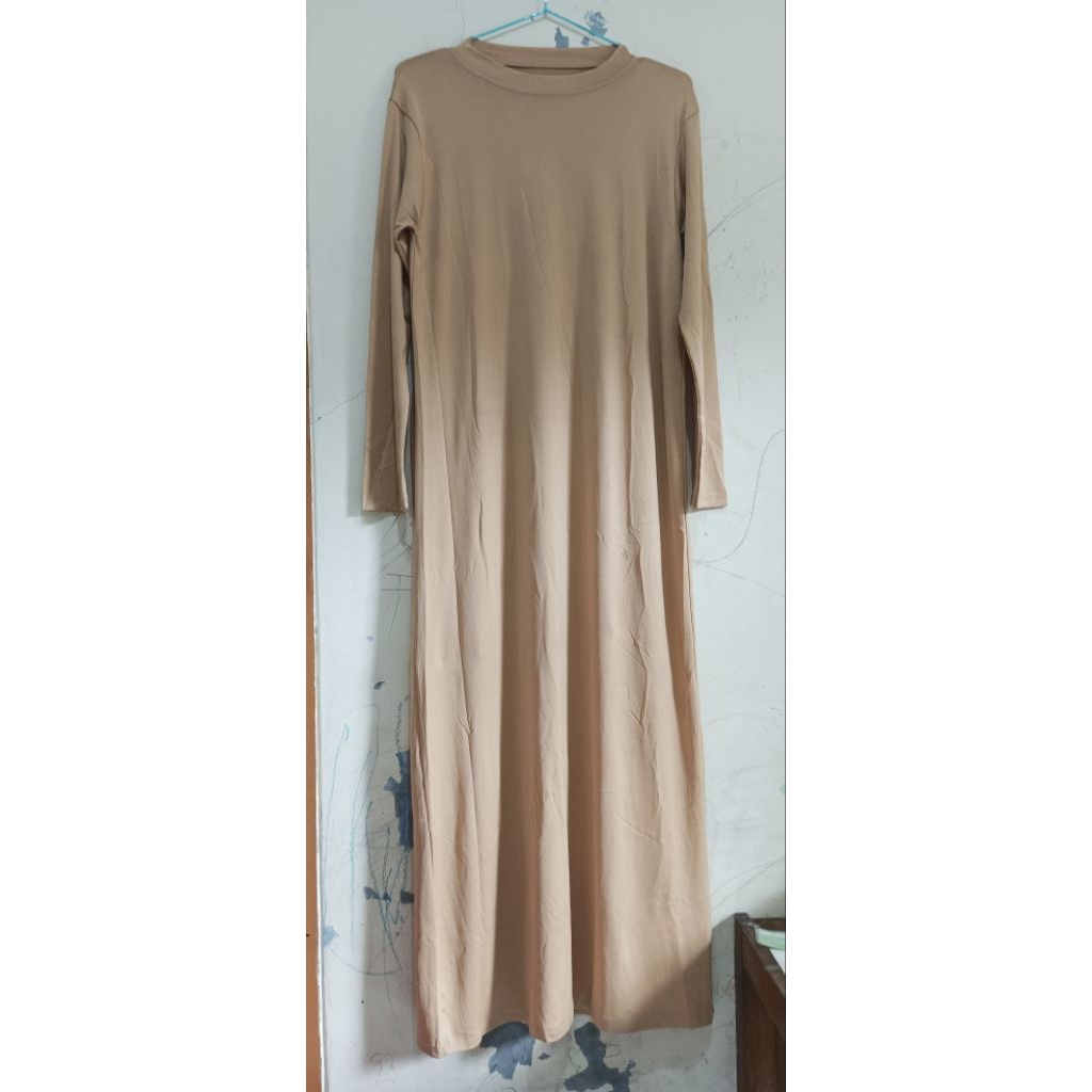 PRELOVED MANSET MUSLIMAH CREAM PANJANG