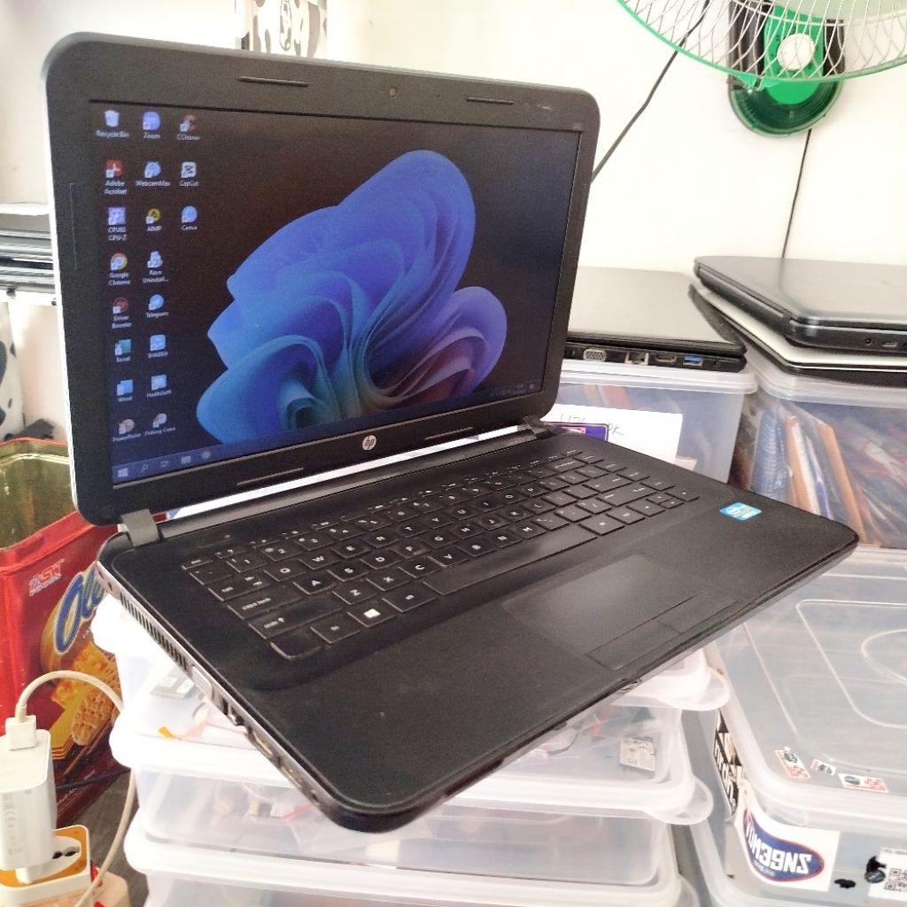 Laptop Second Bekas Merk HP No Minus Siap Pakai