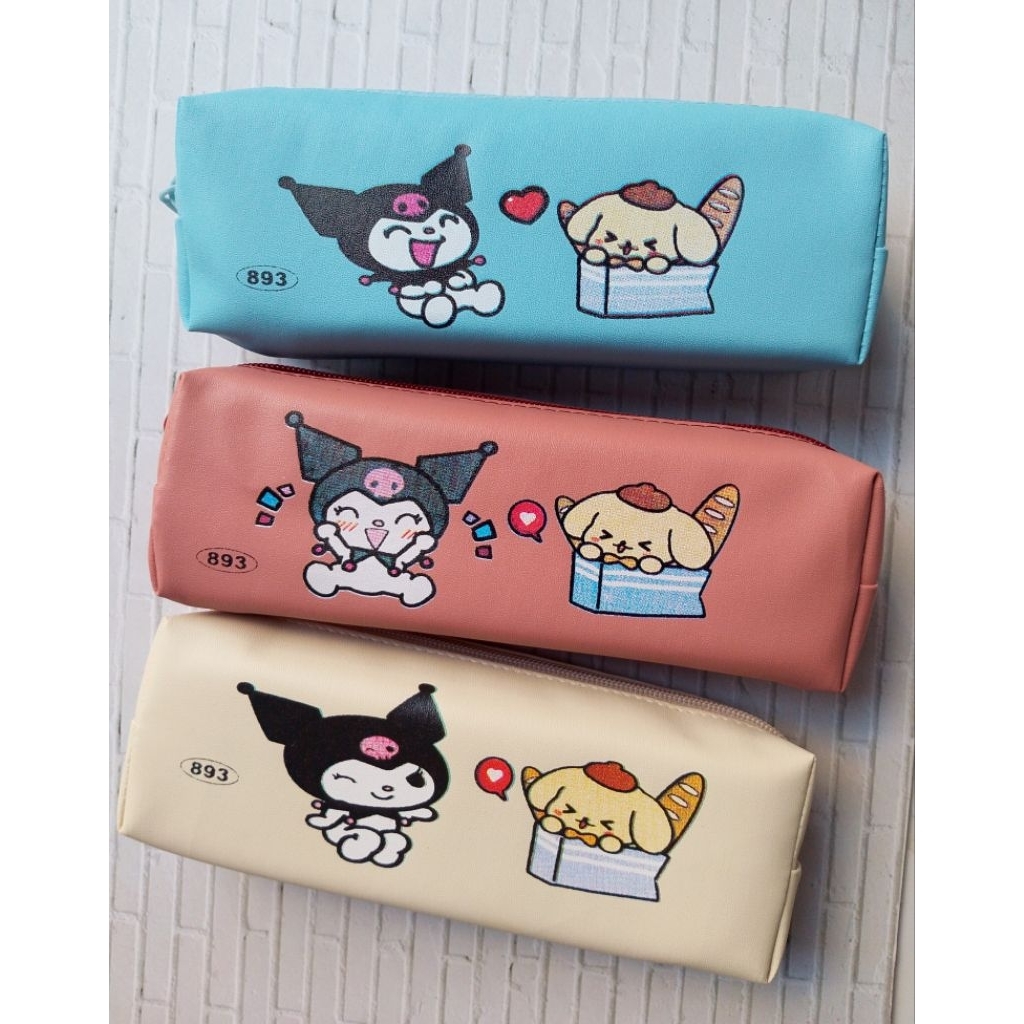

(1PC) TEMPAT PENSIL RESLETING MOTIF KUROMI 893/UK 20X7X5CM