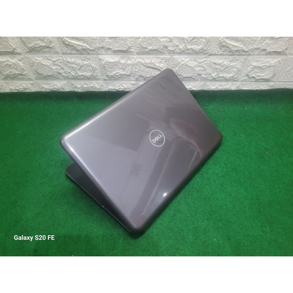 DELL LATITUDE 3380 / CORE I5-7200u / SEKOLAH KULIAH KERJA KANTORAN OK / SIAP PAKAI