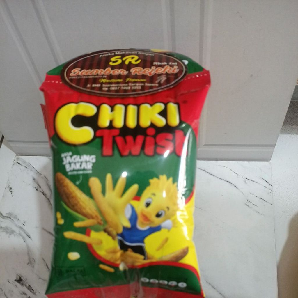 

CHIKI TWIST RASA JAGUNG BAKAR ISI 10 PCS
