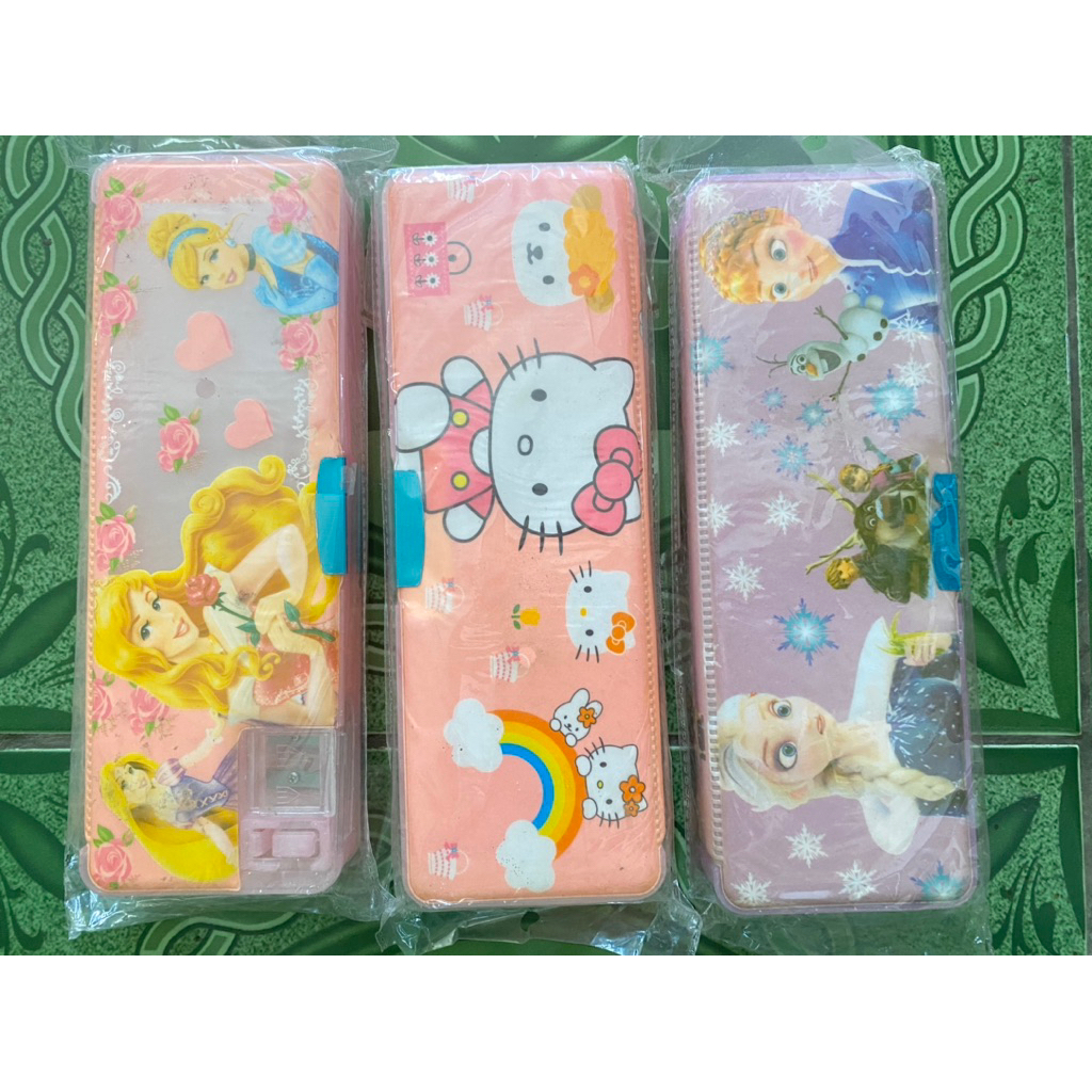 

ACC tempat / kotak pensil case 2 sisi rautan karakter stationery frozen hellokity cinderella