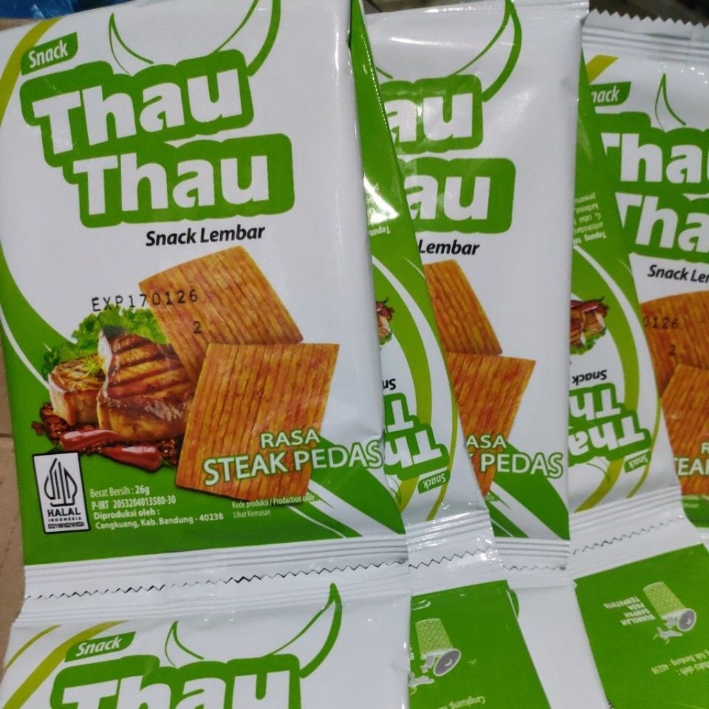 

Snack Thau Thau snack Lembar rasa Steak Pedas 1 renteng isi 10 bungkus