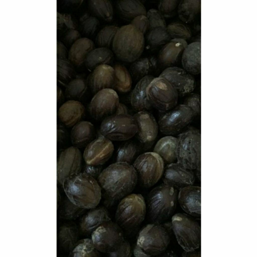 

buah pala kering isi 1kg