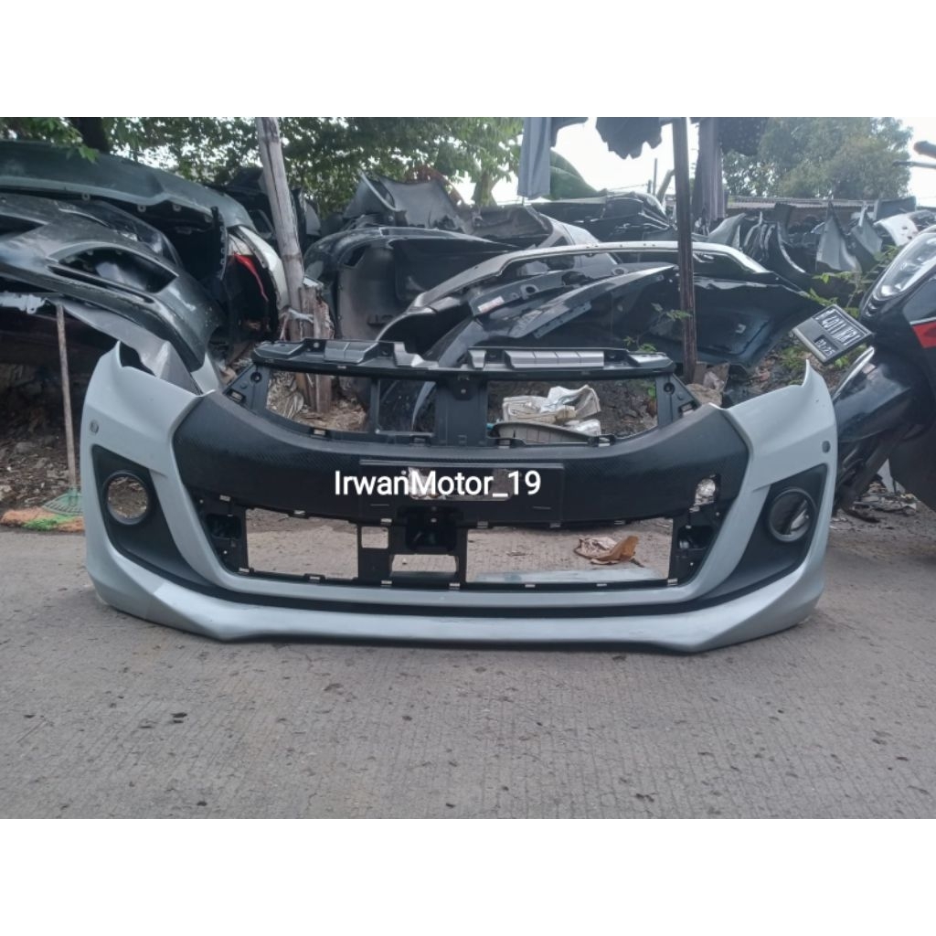 Bemper Bumper depan Sirion Tahun 2015 2017