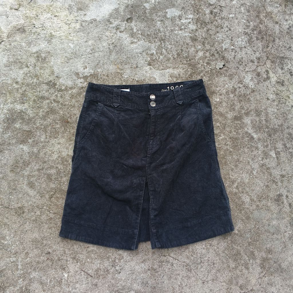 ROK SELUTUT CORDUROY GAP