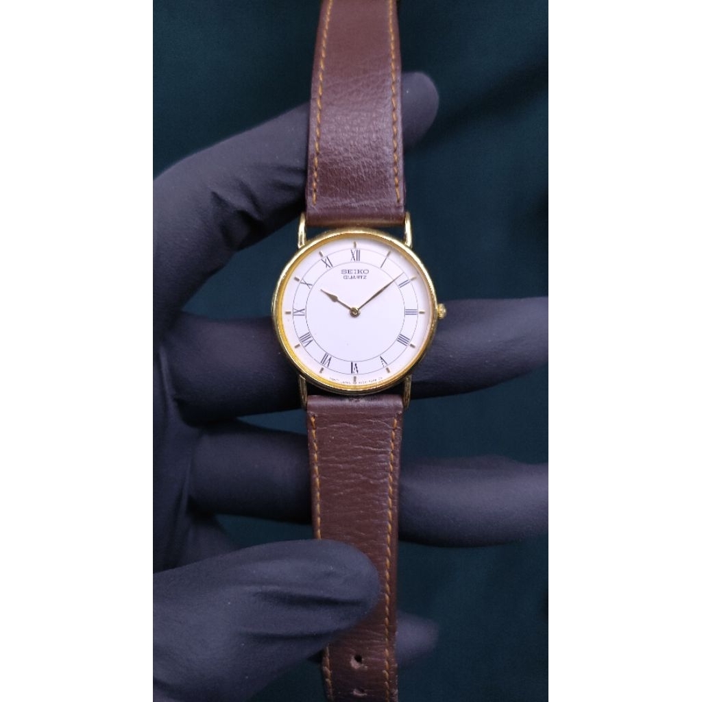 SEIKO QUARTZ 5Y30-7000