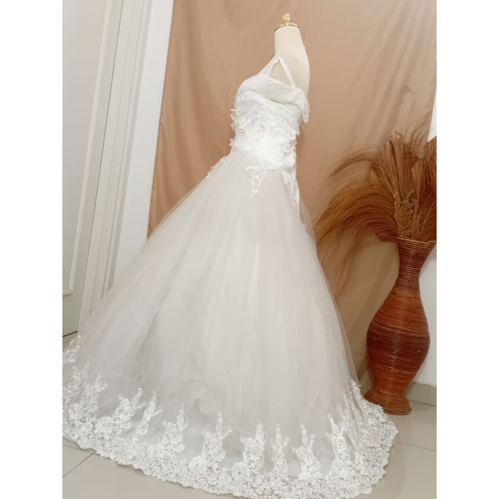 sewa gaun pengantin-sewa wedding dress-sewa baju pengantin