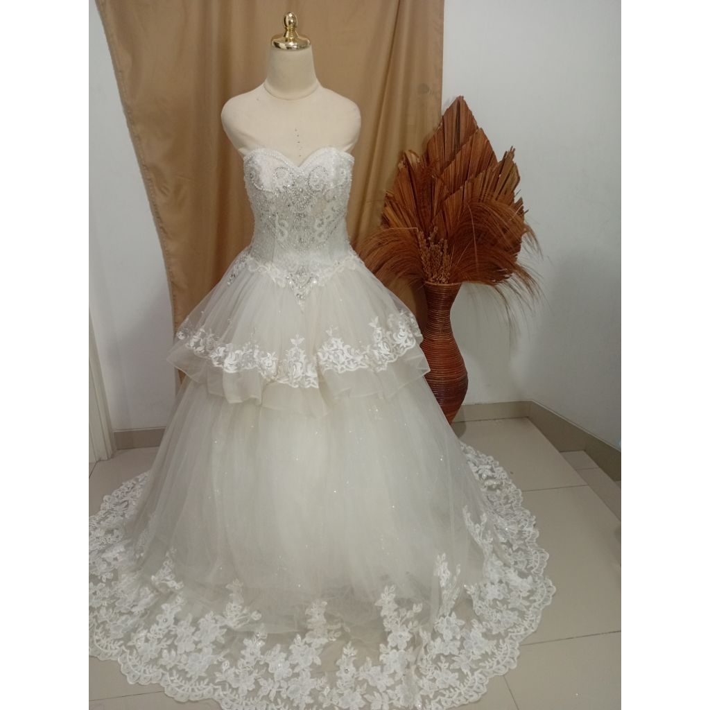 sewa gaun pengantin-sewa wedding dress- sewa baju pengantin