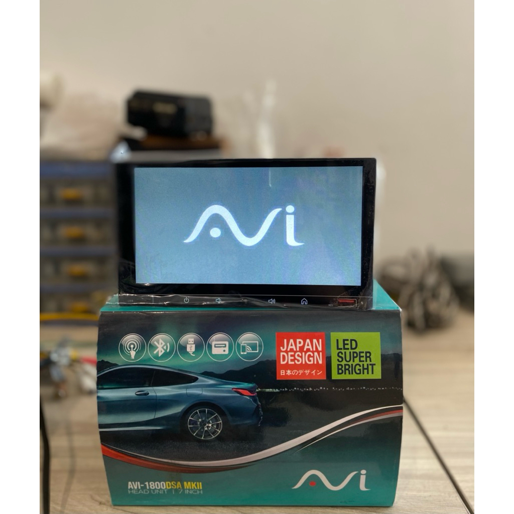 head unit double din merek AVI