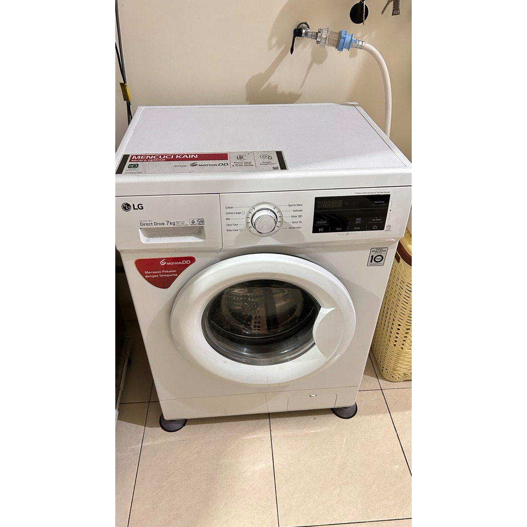 mesin cuci dan pengering LG 7kg