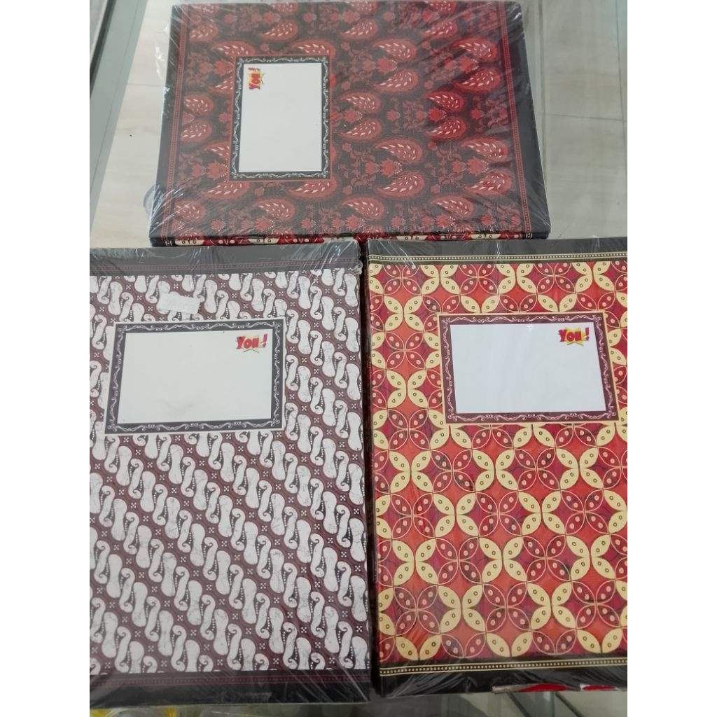 

Buku Tulis Merek You! 38Lembar - Motif Batik