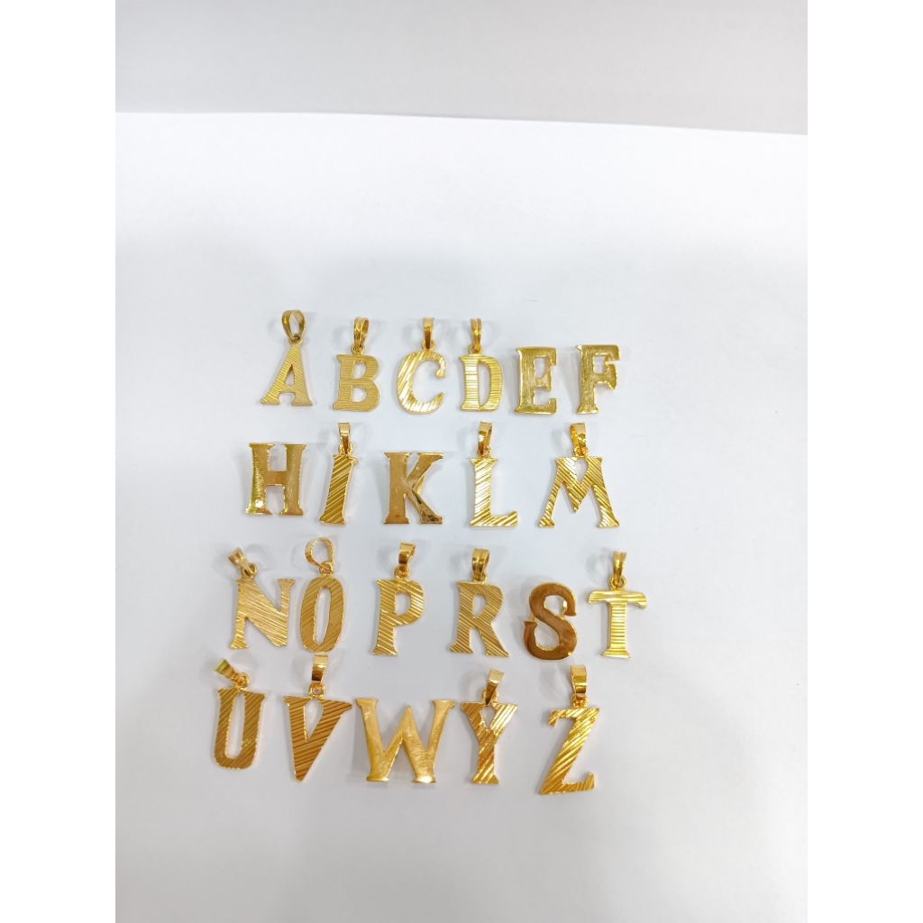 Liontin Huruf | Kadar 6k