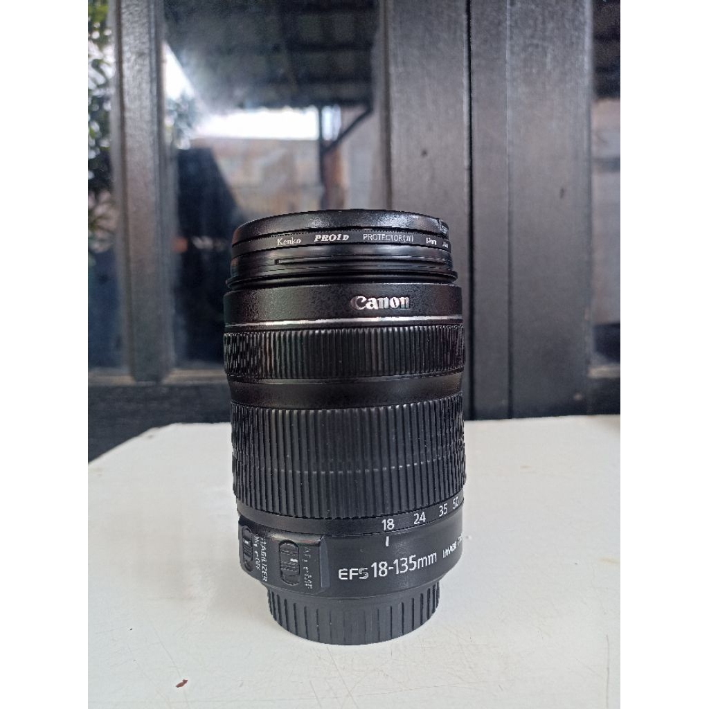 Lensa Second Canon 18-135MM STM
