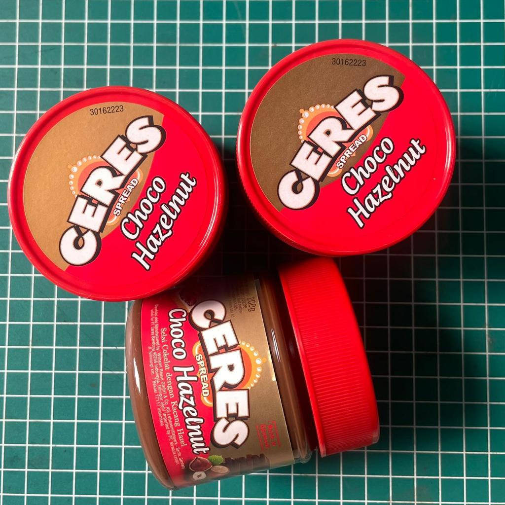 

CERES SPREAD SELAI CHOCO HAZELNUT 180 GRAM / SELAI DENGAN JAR