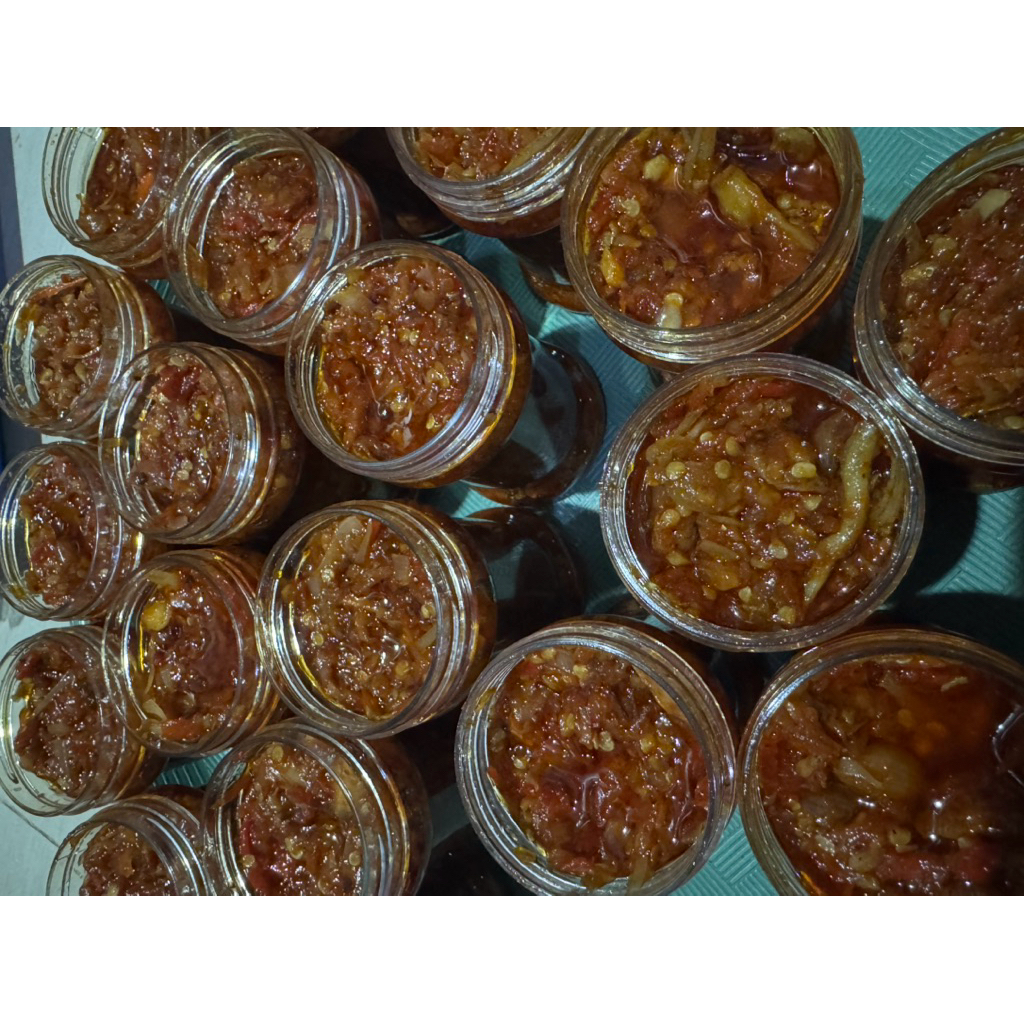

sambel jontor cumi. sambel teri.sambel kocombrang per toples 150ml