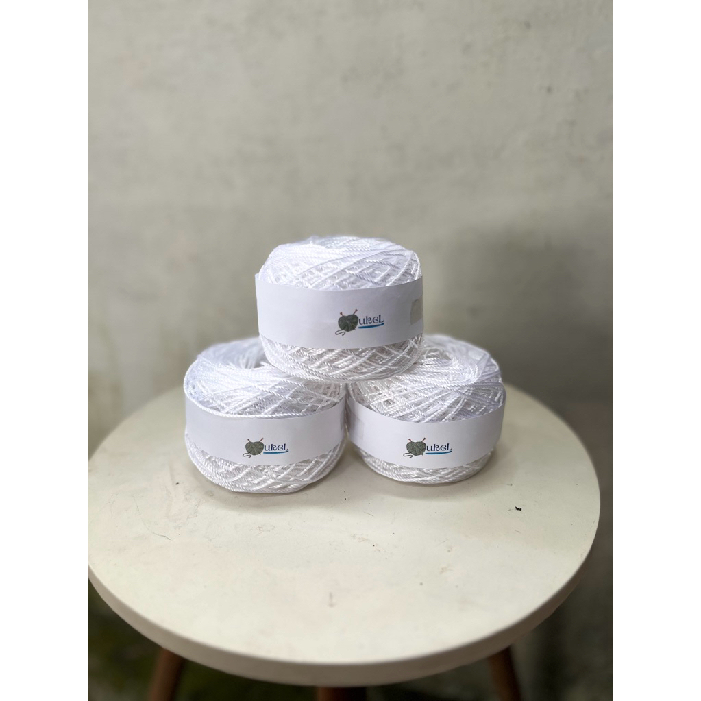 Benang Rajut Korea Poly kilap D36 warna Super White