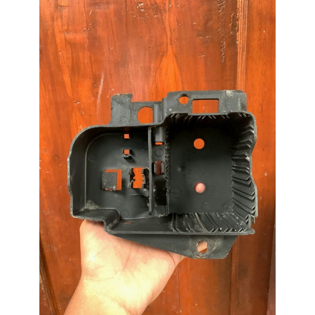 Box aki/tempat aki honda win original