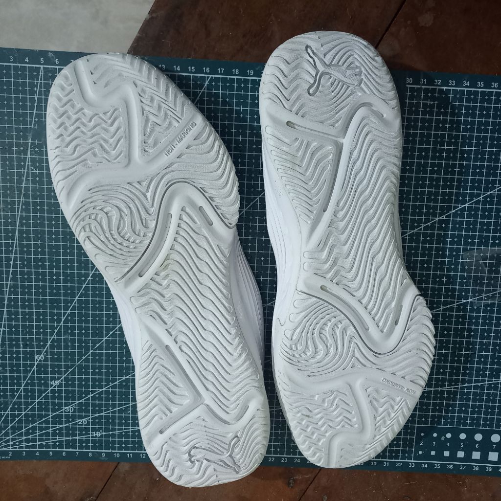 outsole sepatu sport original PUM4 VARION II voli volleyball badminton bulutangkis sol telapak sepat