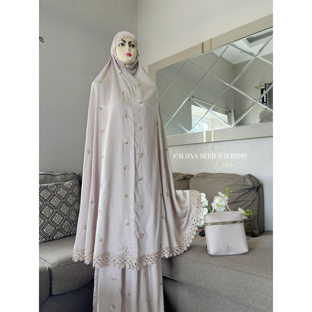 mukena rayon bordir bunga renda senada  cantik mukenah dewasa timbul mewah elegant
