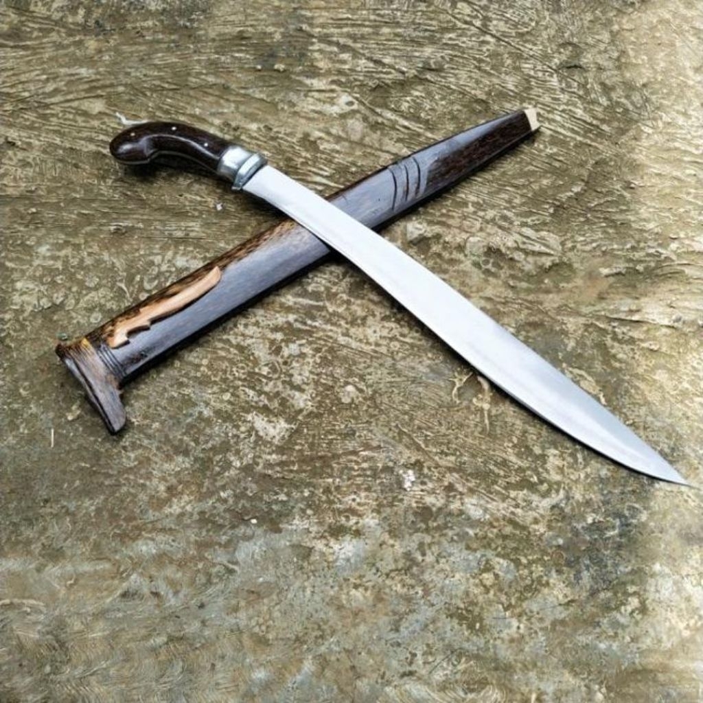 perkakasss kebun golok kebun Lampung panjang 45 cm sarung kayu ruyyung