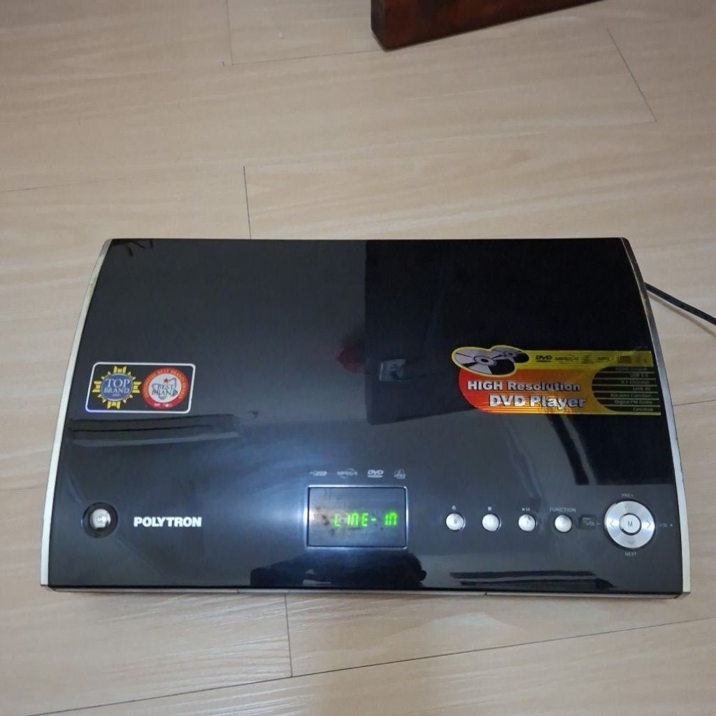 home theater polytron pht 500SR