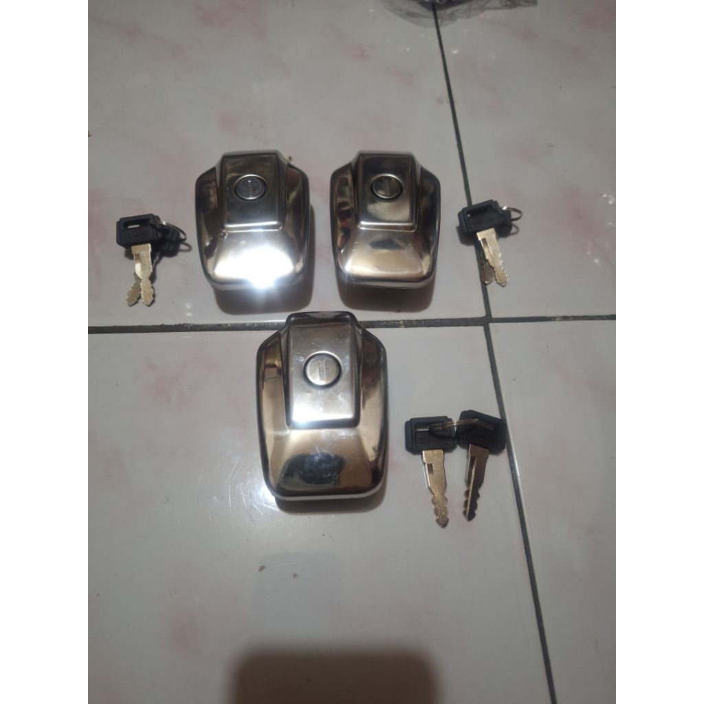 tutup tangki tengki gastank yamaha rxk rx135 rxz rzr rxs rxspesial rxspecial nos taiwan