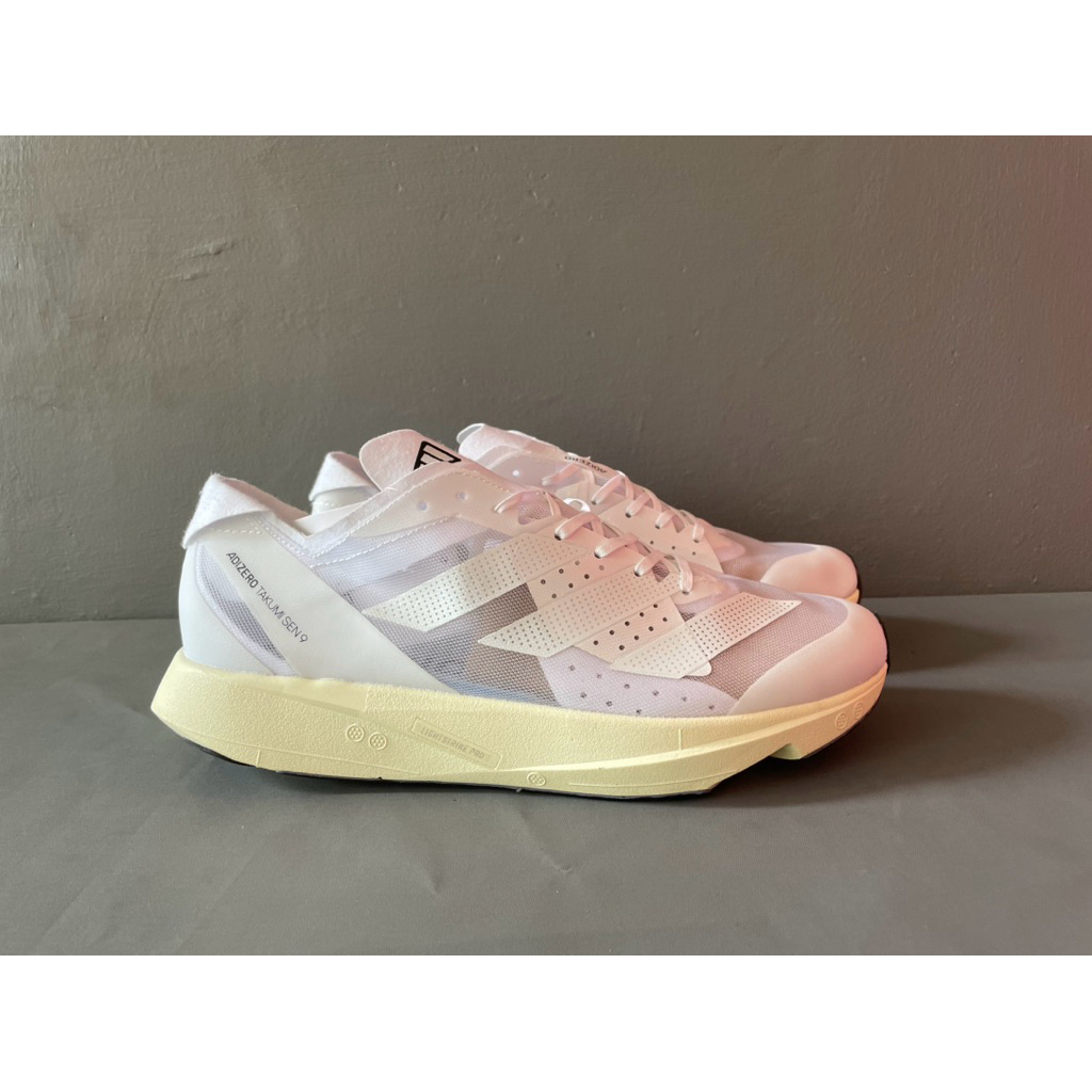 Kelana Sneakers - Sepatu Lari Takumi Sen 9