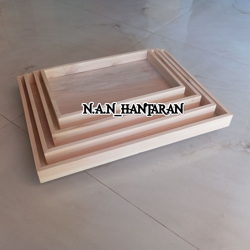 

Box hantaran 1 set isi 4 pcs kayu jati Belanda