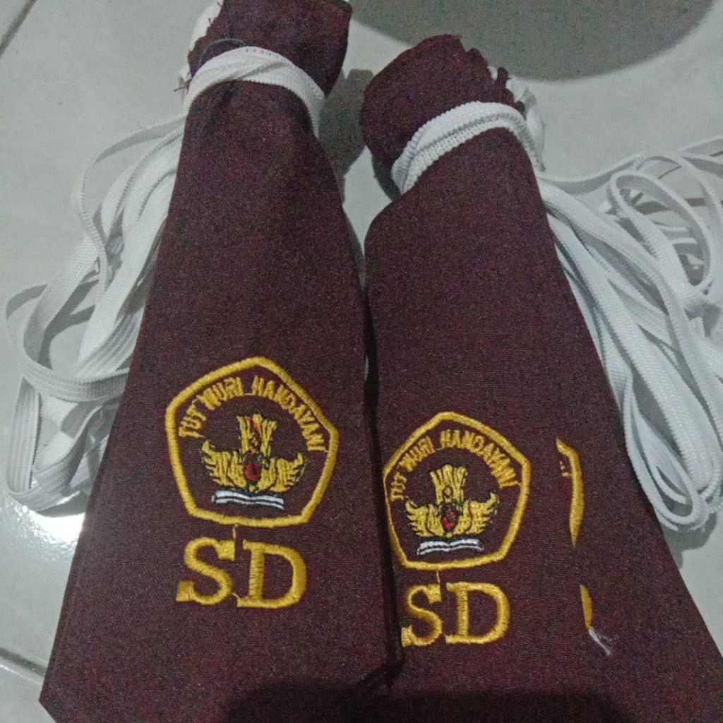 

dasi SD laki perempuan