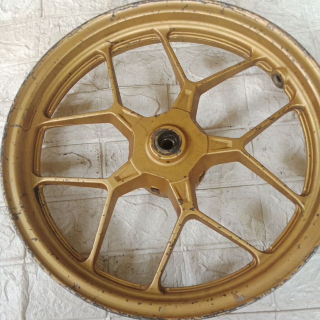 velg dpn vario 125 led old minus cat ada yg ngulpas