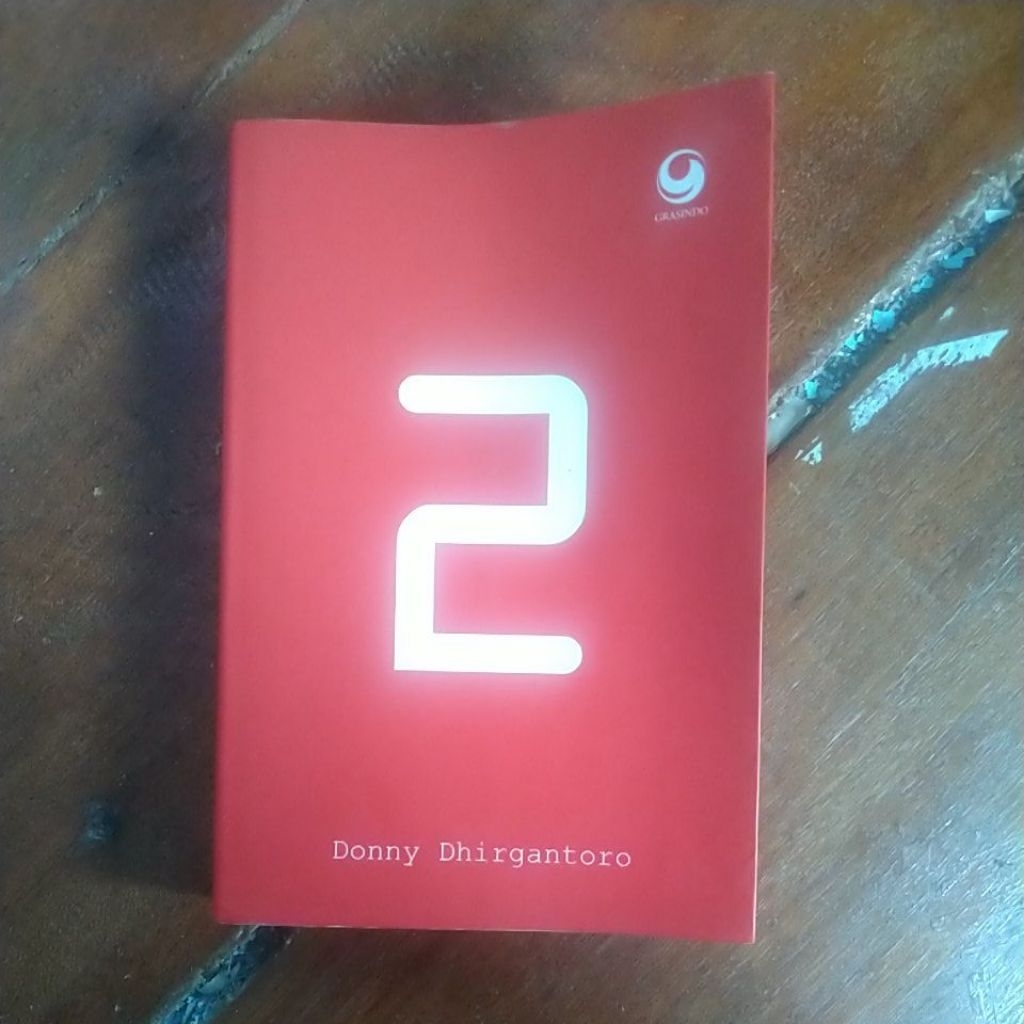 Novel Preloved Original, 2 Donny Dhirganto.
