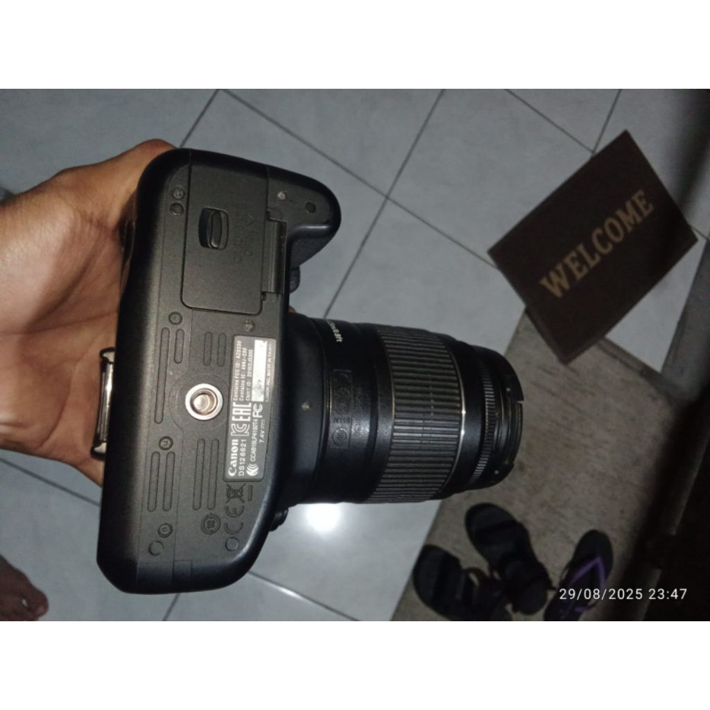 kamera 1300d bekas mulus