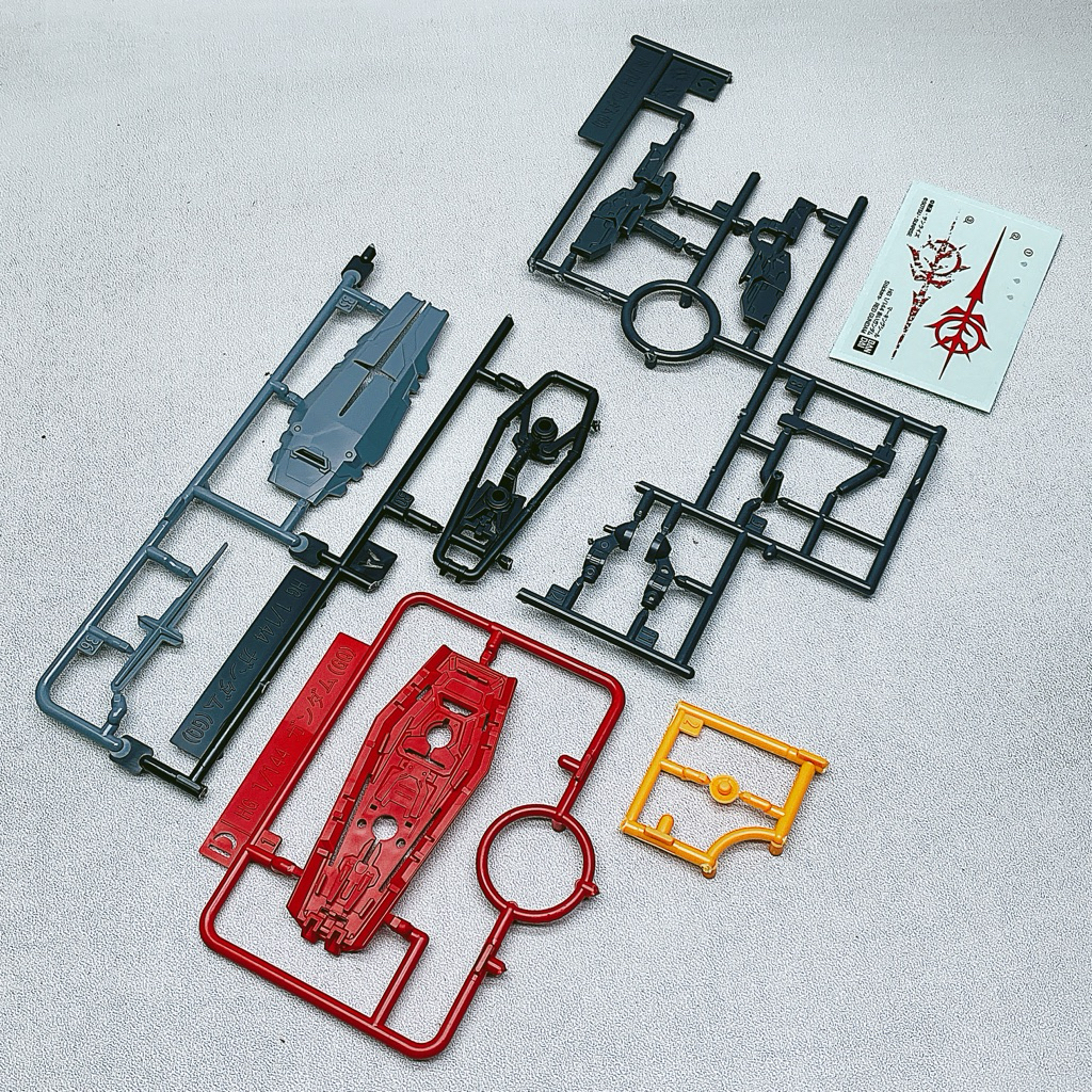 Bandai HG GQuuuX Red Gundam Part Weapon Set