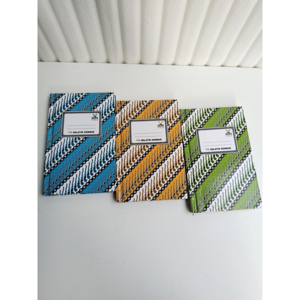 

Buku Batik Hard Cover Cap Gelatik Kembar Kecil Isi 100 Lembar