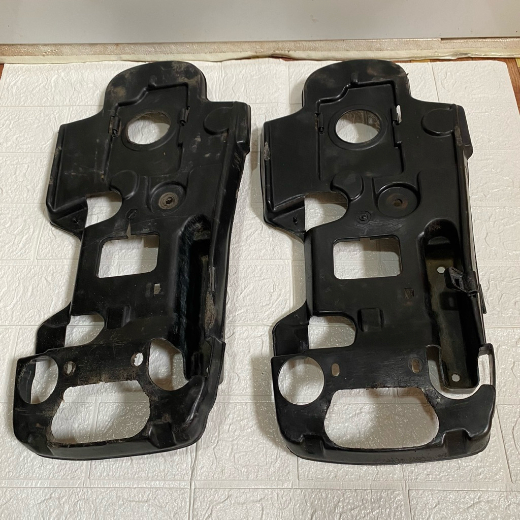 LEMEK BAWAH JOK V80SUPER DELUXE DAN EXCELLENT.TUTUP RANGKA BAWAH JOK V80Sdx excellent.ORIGINAL SECON